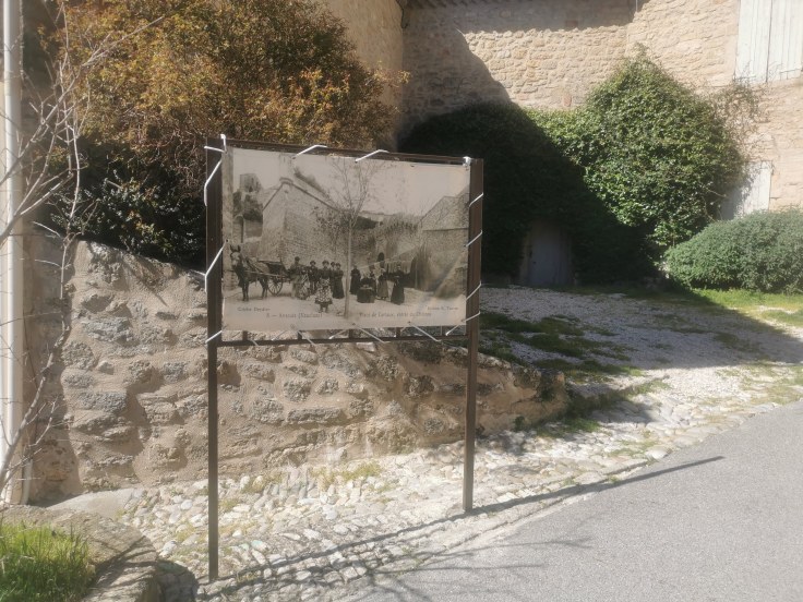 Le retour de la carte&nbsp;postale